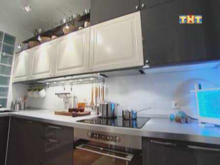 Кухня в стиле хай-тек с элементами классики (2012-05-26)