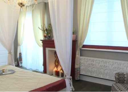Романтическая спальня с большой кроватью (19-03-2017)